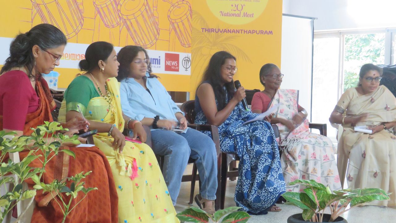 Panellists at the session on reporting on sexual violence. From left: Arti Jaiman (Hindi-English interpretation), Pushpa Rokde, Independent Journalist, Chhattisgarh, Lakshmi Priya, Senior Sub-Editor, The News Minute, Yamini Nair, Associate Editor, The Indian Express, Mercy Alexander, Activist, Sakhi, Sandhya Janardhanan, Lawyer and Activist, Sakhi.